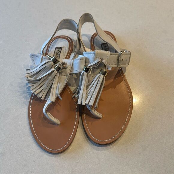 Zara women’s white tassel sandals size 40, new without tags adjustable leather. - Picture 1 of 8